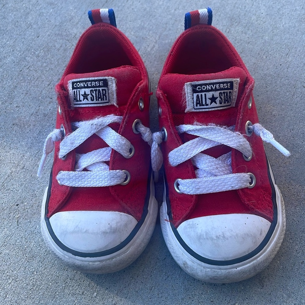 Kids red converse all stars